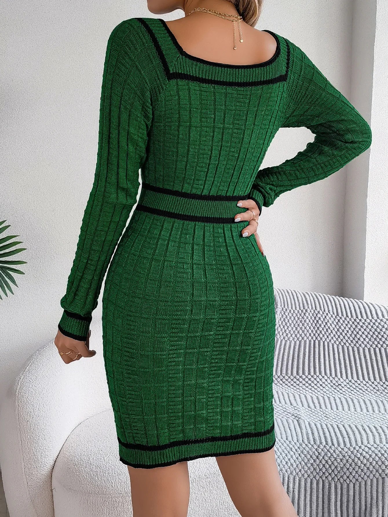 NO COMPARISON SQUARE COLLAR DRESS