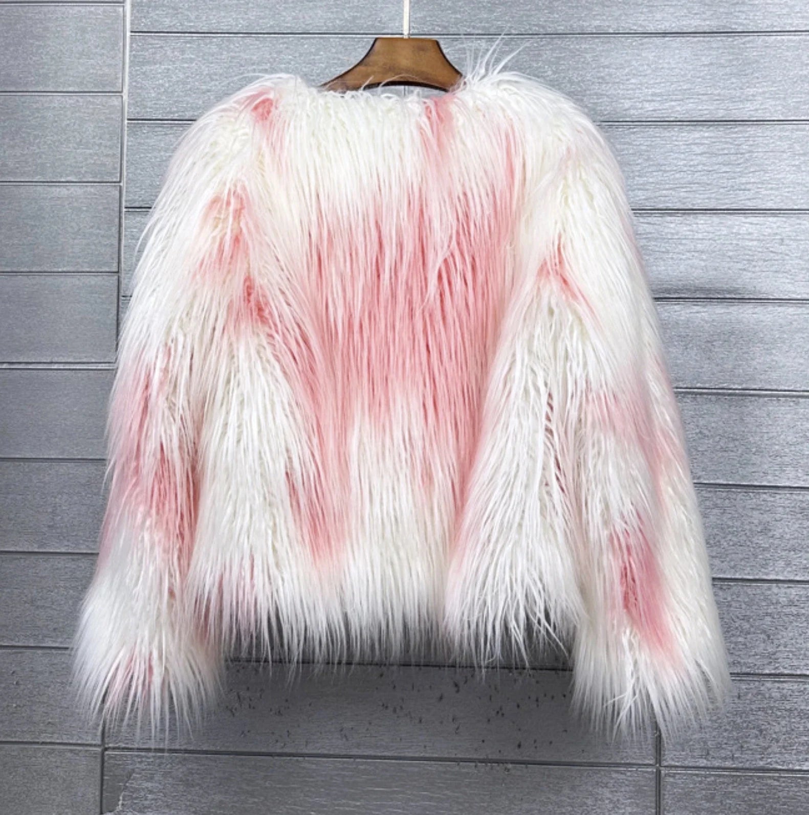 SHAGGY PINK FAUX FUR COAT