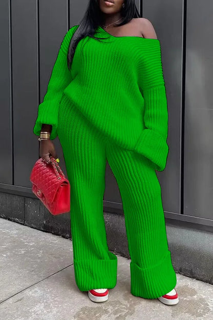 DARING 2PC SWEATER SET