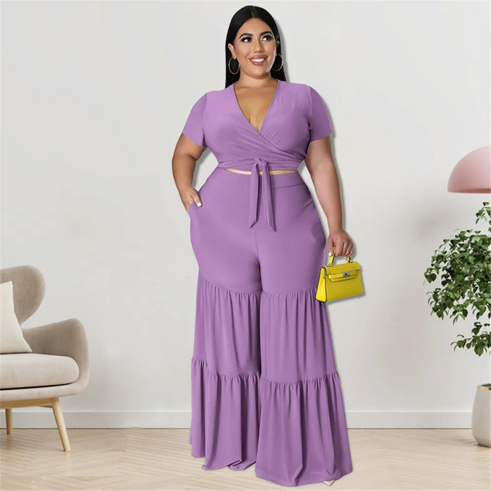 OWN THE ROOM FLARED PANTS CURVY PLUS SET